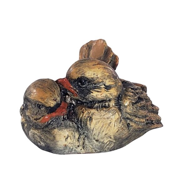 Vintage 1985 Enesco Sparrow Bird Snuggling Pair Miniature Figurine Cottage Core - Picture 1 of 8